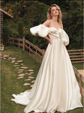 Off-Shoulder Satin Ivory Wedding Dress with Puff Sleeves